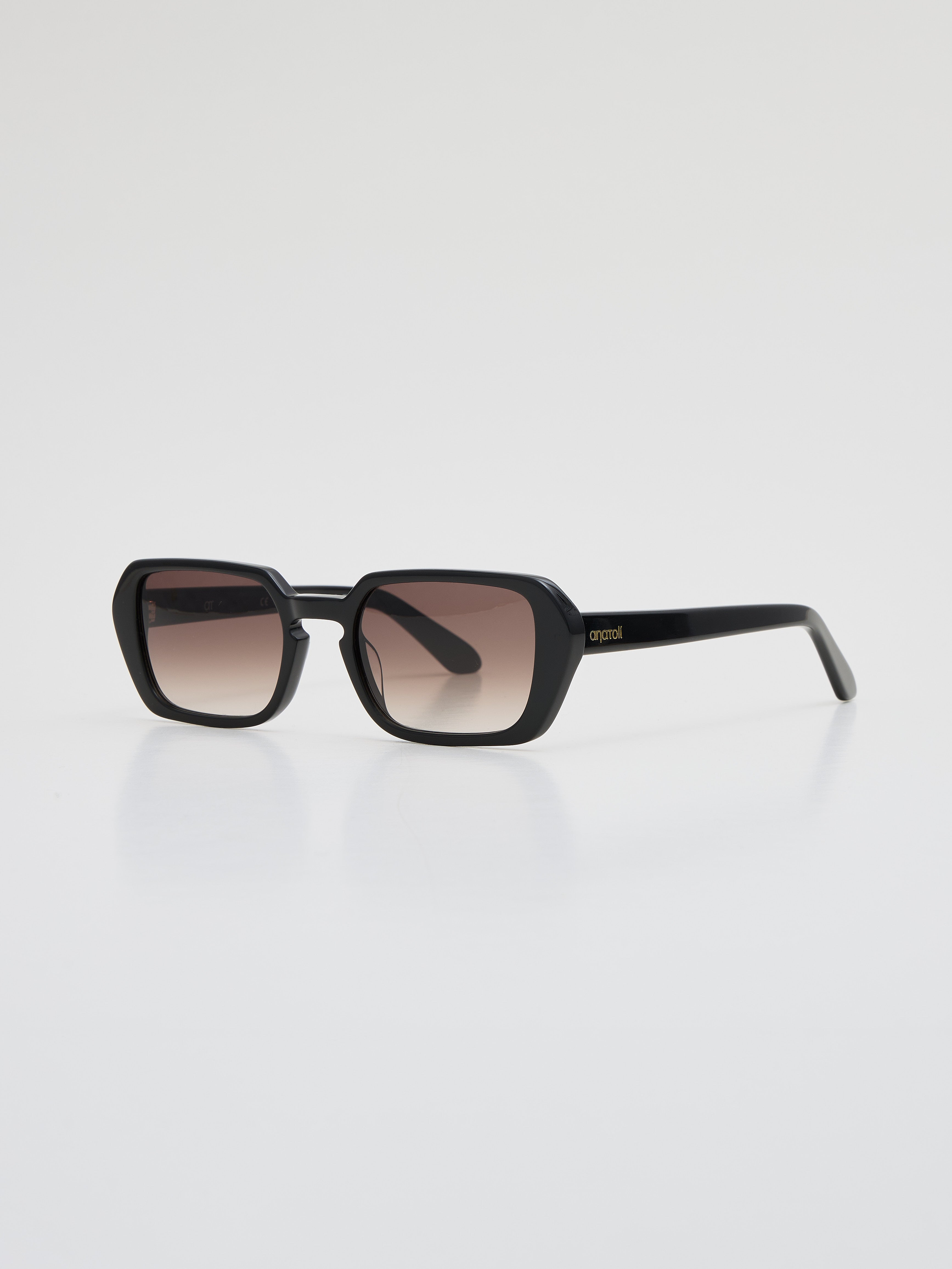 Marselis, Solid Black - Anatolí